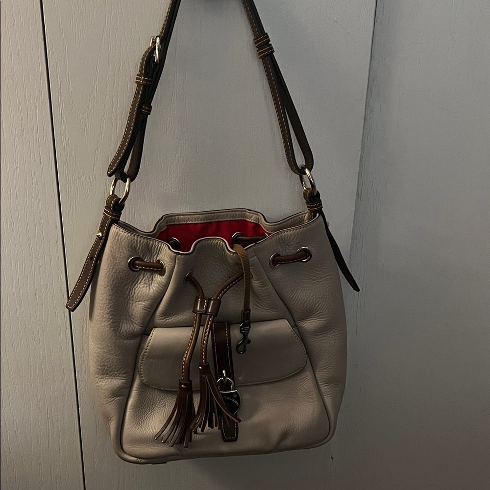 D&B shoulder bag